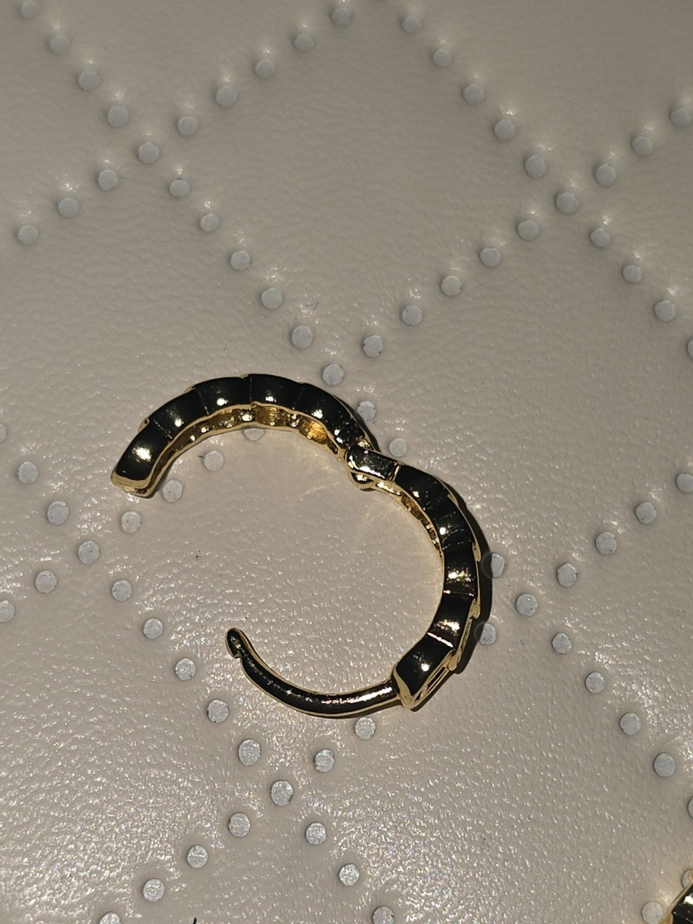 NWOT 18K Gold Plated Stainless Steel Chinese Coin Huggie Hoop Earrings - Picture 8 of 10